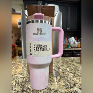 Brand new Stanley 40oz  2.0 in Watercolor Tulle